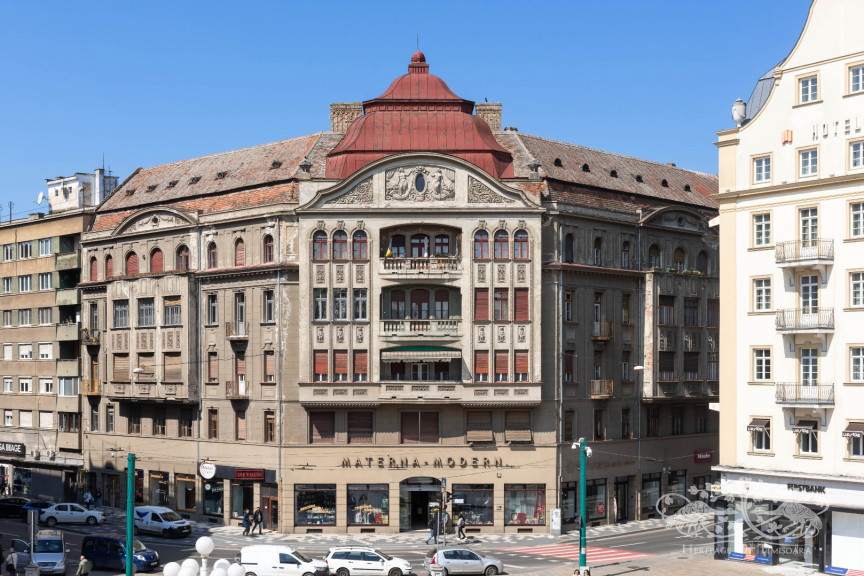Weisz Apartment Building